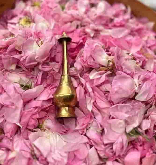 تصویر 2 از گلاب لاله‌ زار کرمان با کیفیت برتر